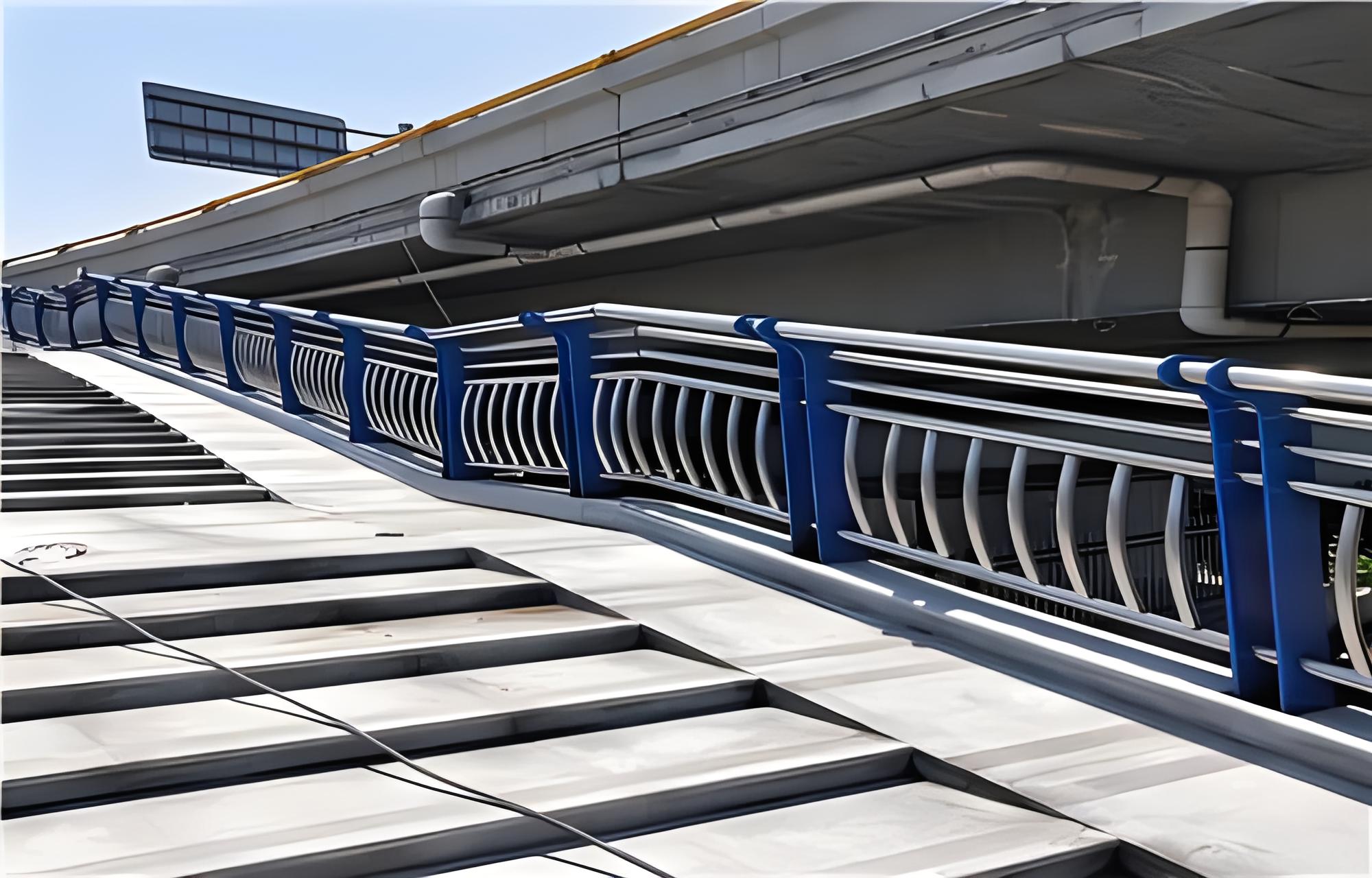 阿坝不锈钢桥梁护栏维护方案：确保安全，延长使用寿命